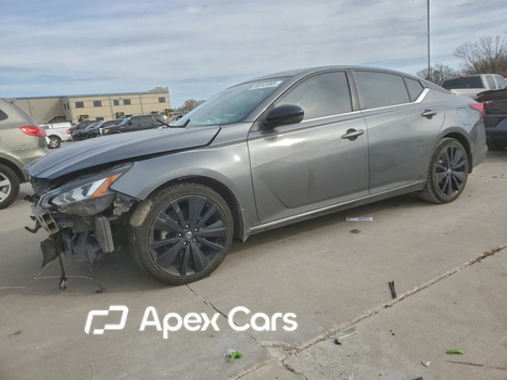 Nissan Altima 2022 - Image 1 of 14