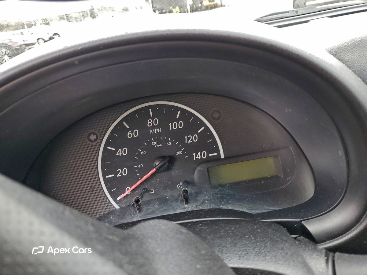 Nissan Versa 2012