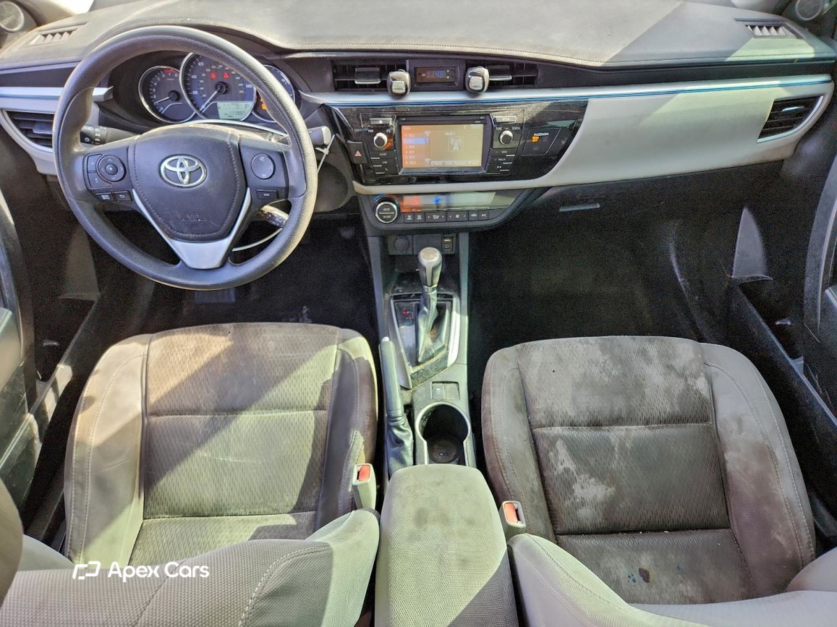Toyota Corolla 2015