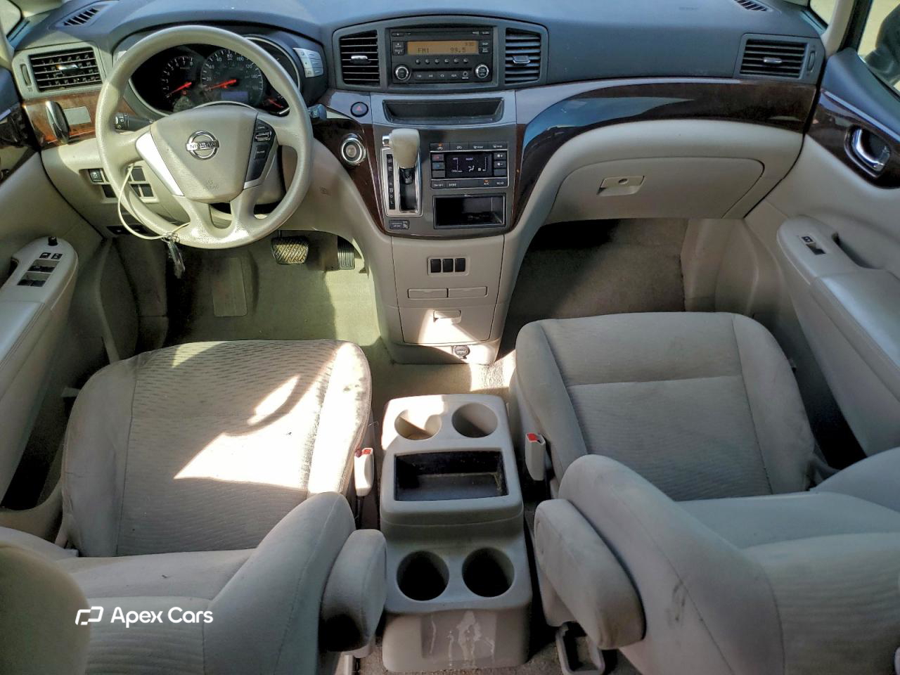 Nissan Quest 2015