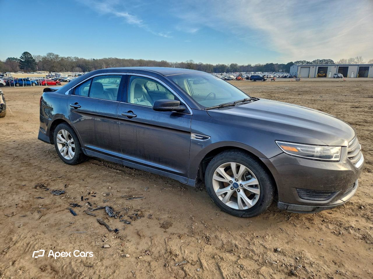 Ford Taurus 2015
