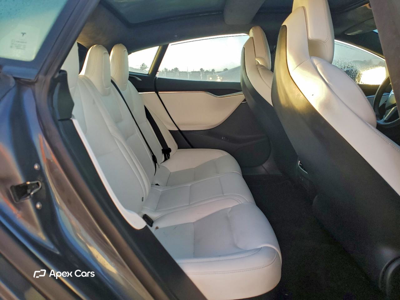 Tesla Model S 2018
