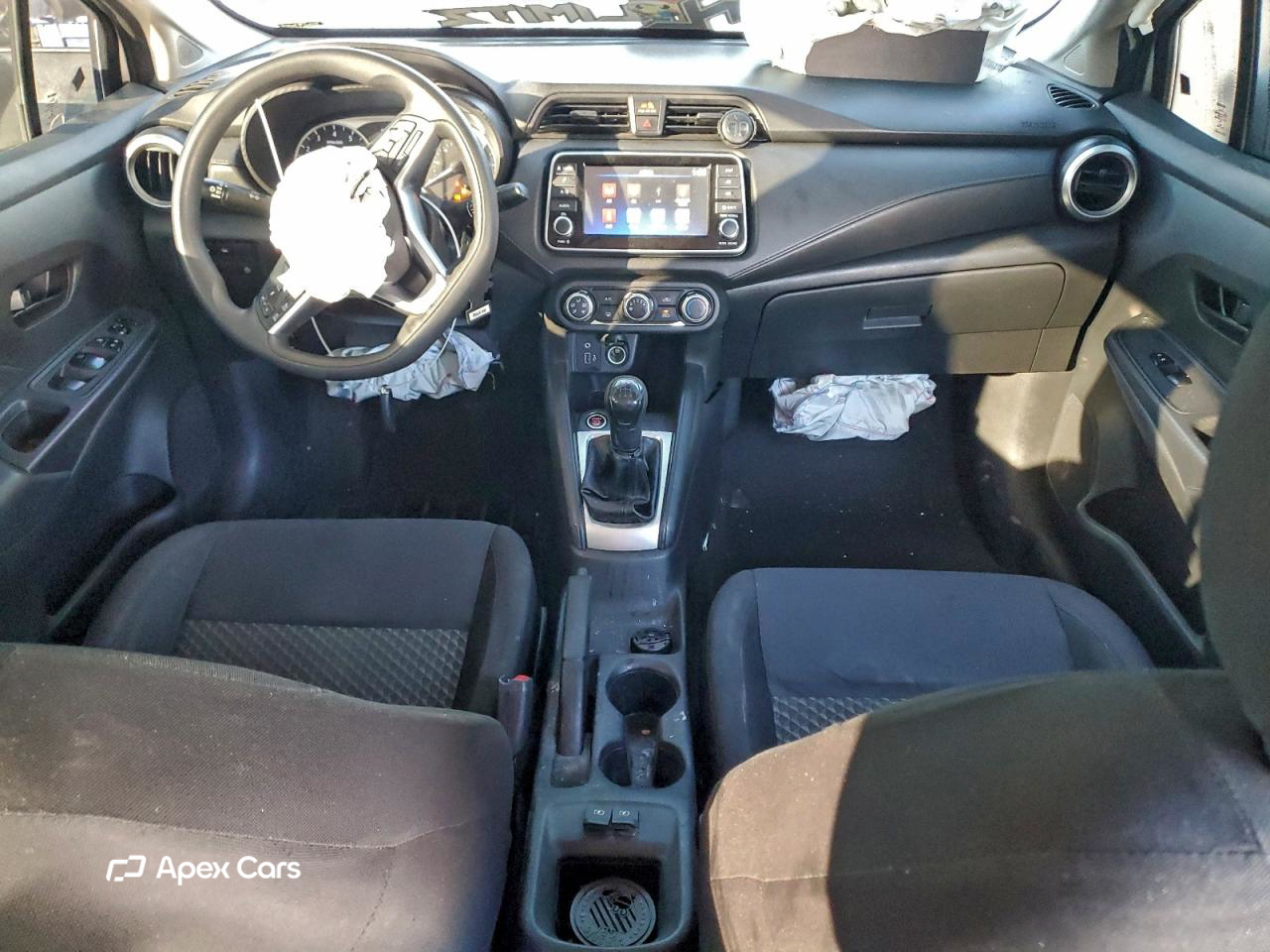 Nissan Versa 2021