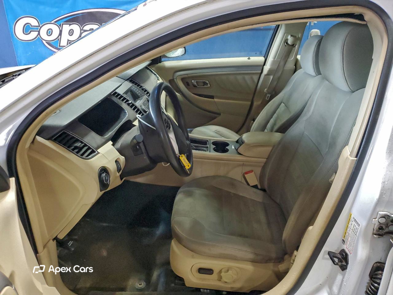 Ford Taurus 2015