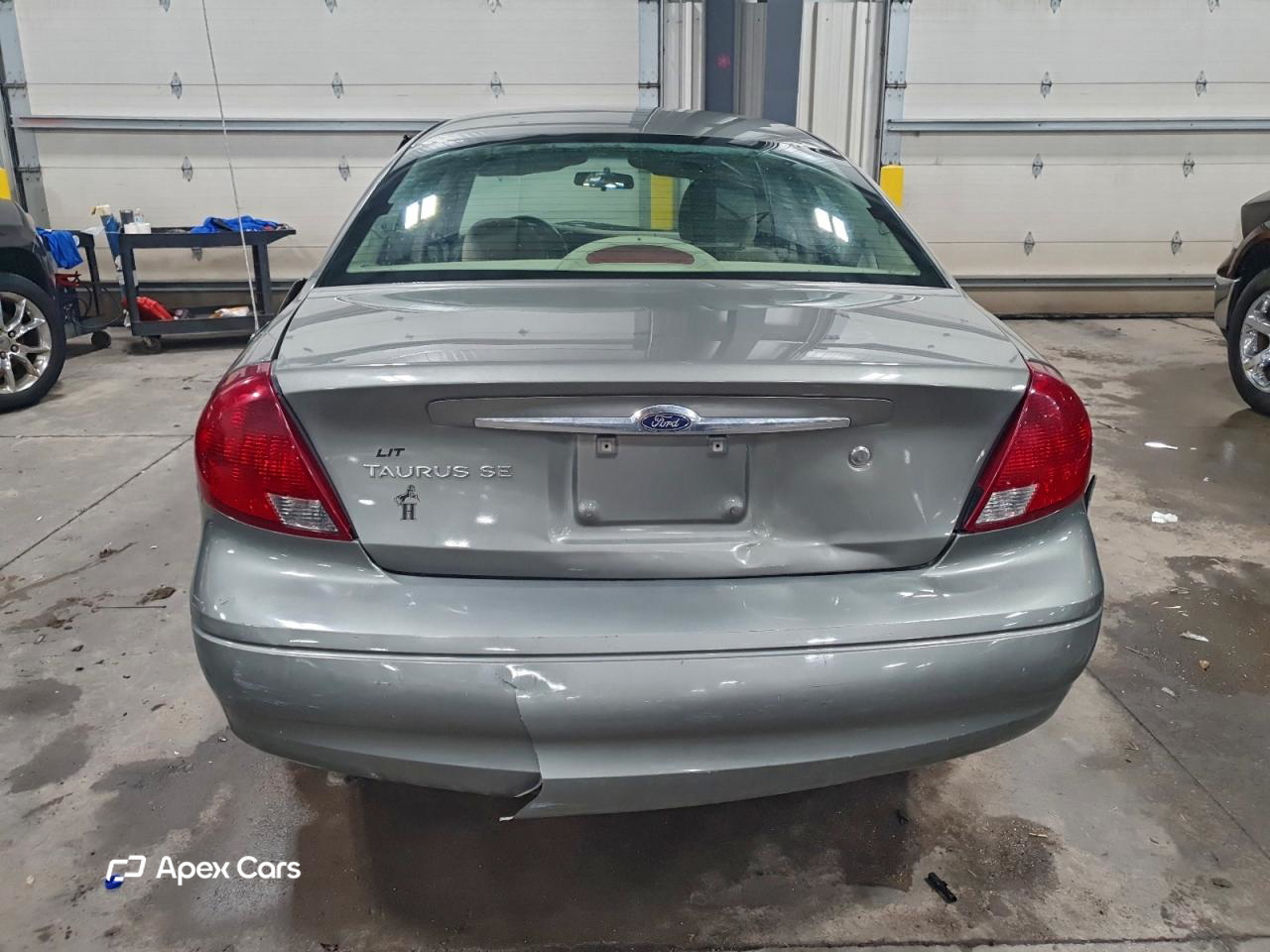 Ford Taurus 2001