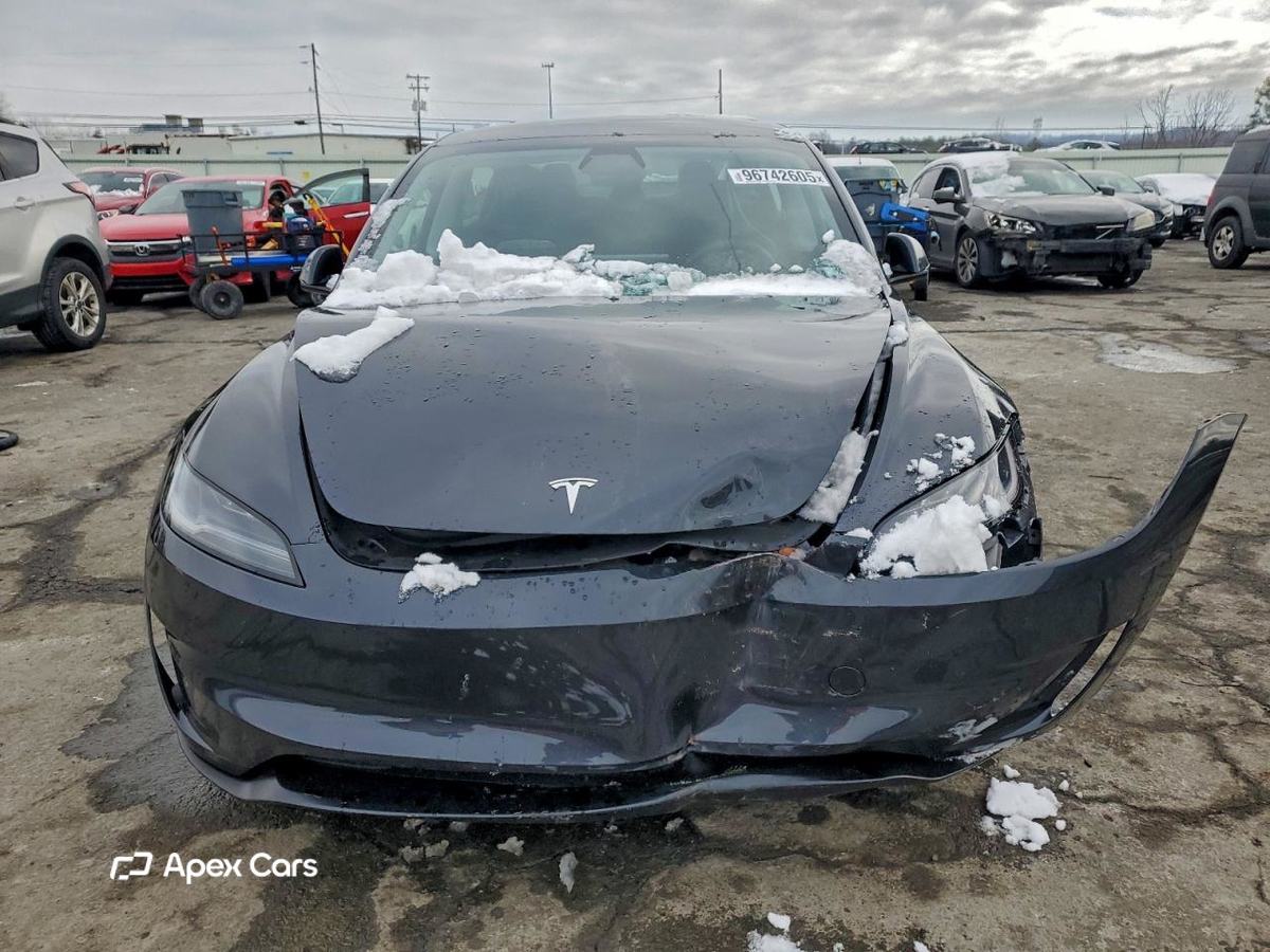 Tesla Model 3 2025