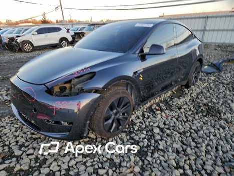 Tesla Model Y 2024 - Image 1 of 12