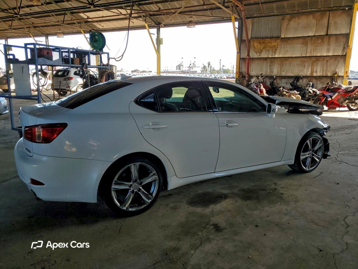 Lexus IS 2012