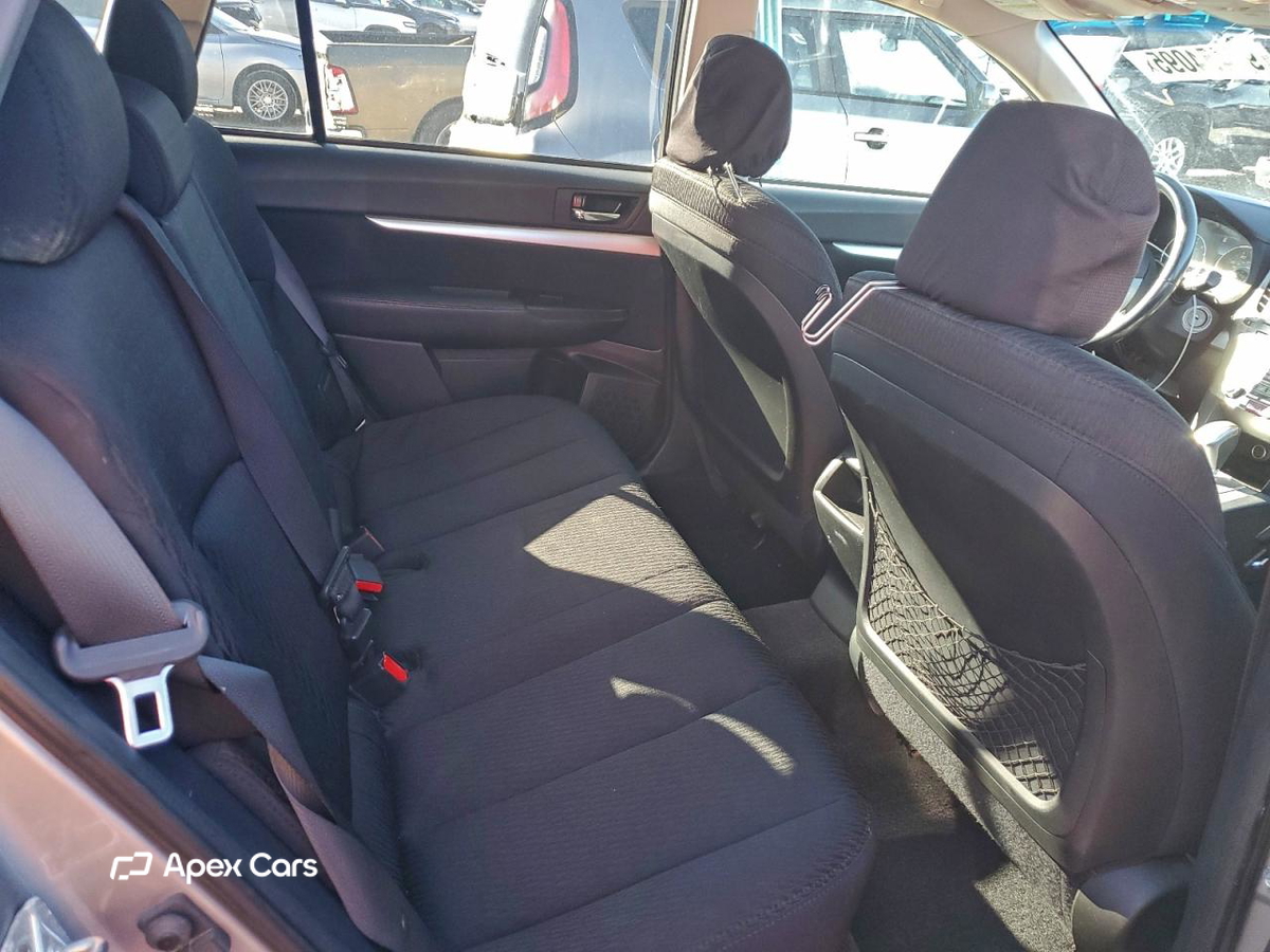 Subaru Outback 2010