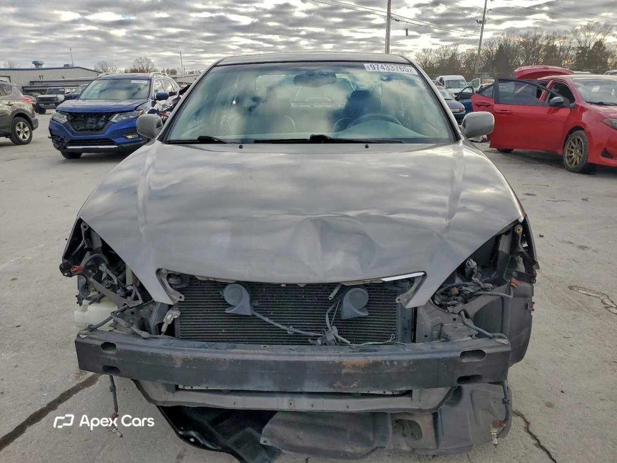 Toyota Camry 2005