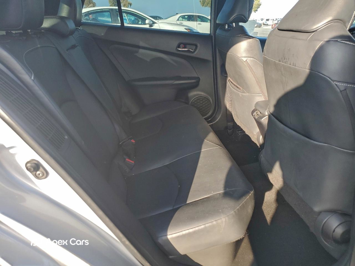 Toyota Prius 2021