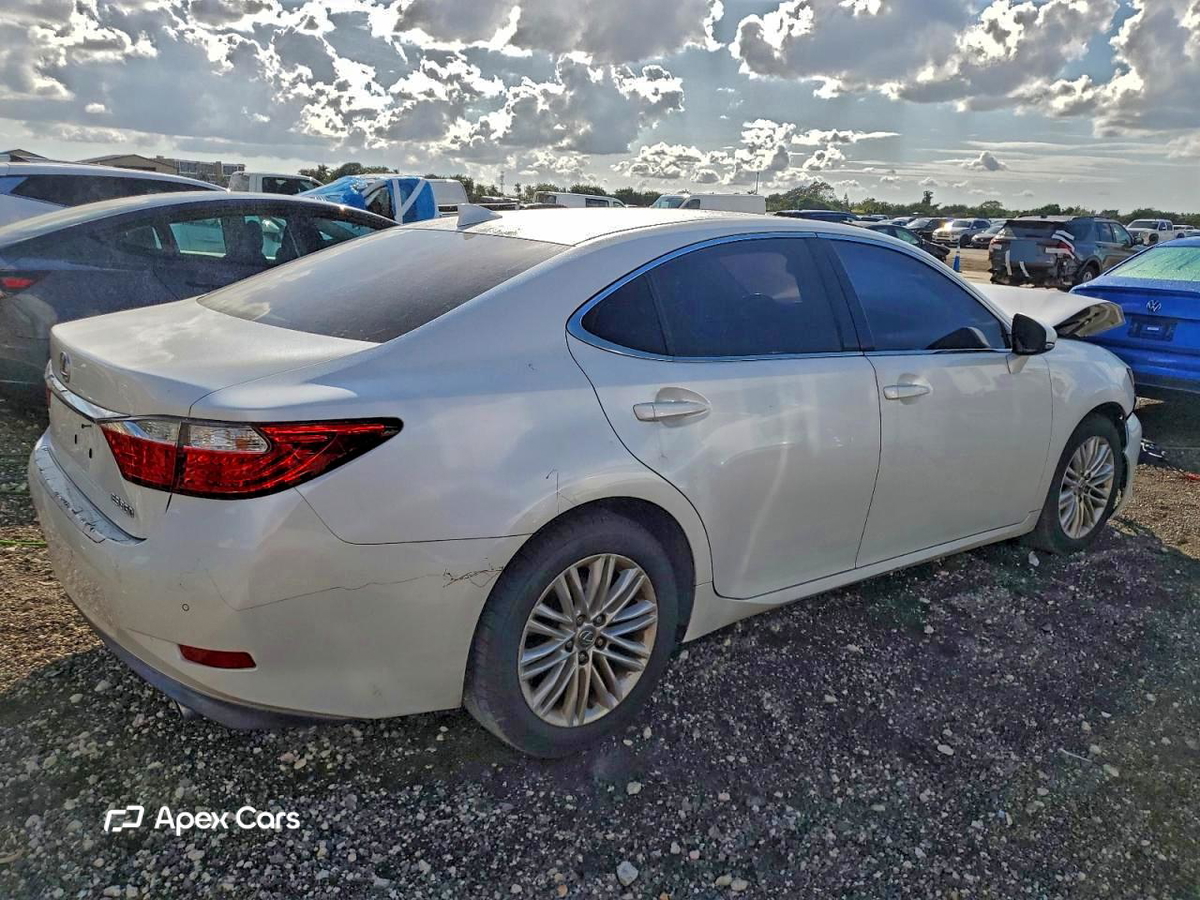 Lexus ES 2015
