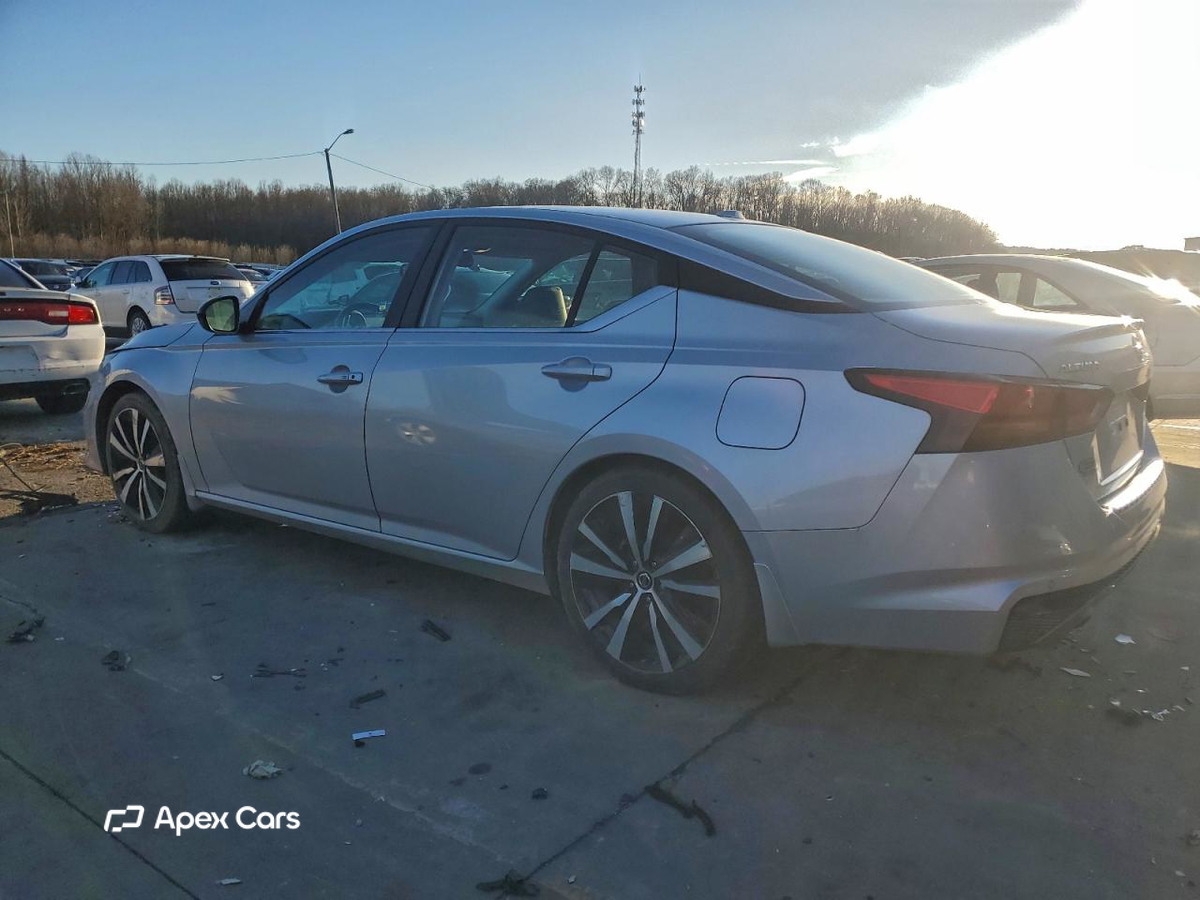 Nissan Altima 2020