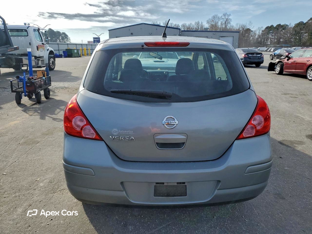 Nissan Versa 2010
