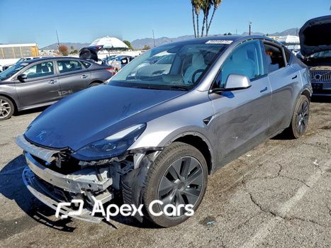 Tesla Model Y 2025 - Image 1 of 15