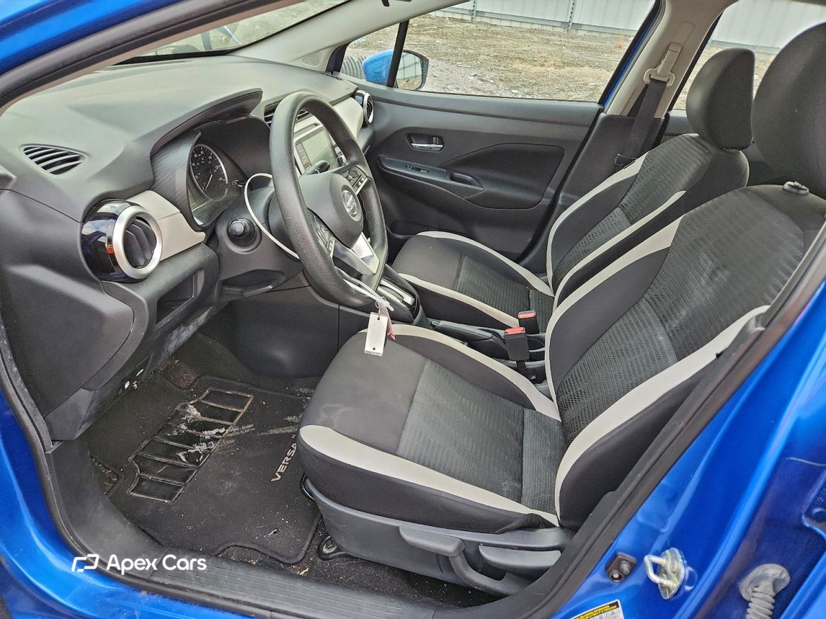 Nissan Versa 2021