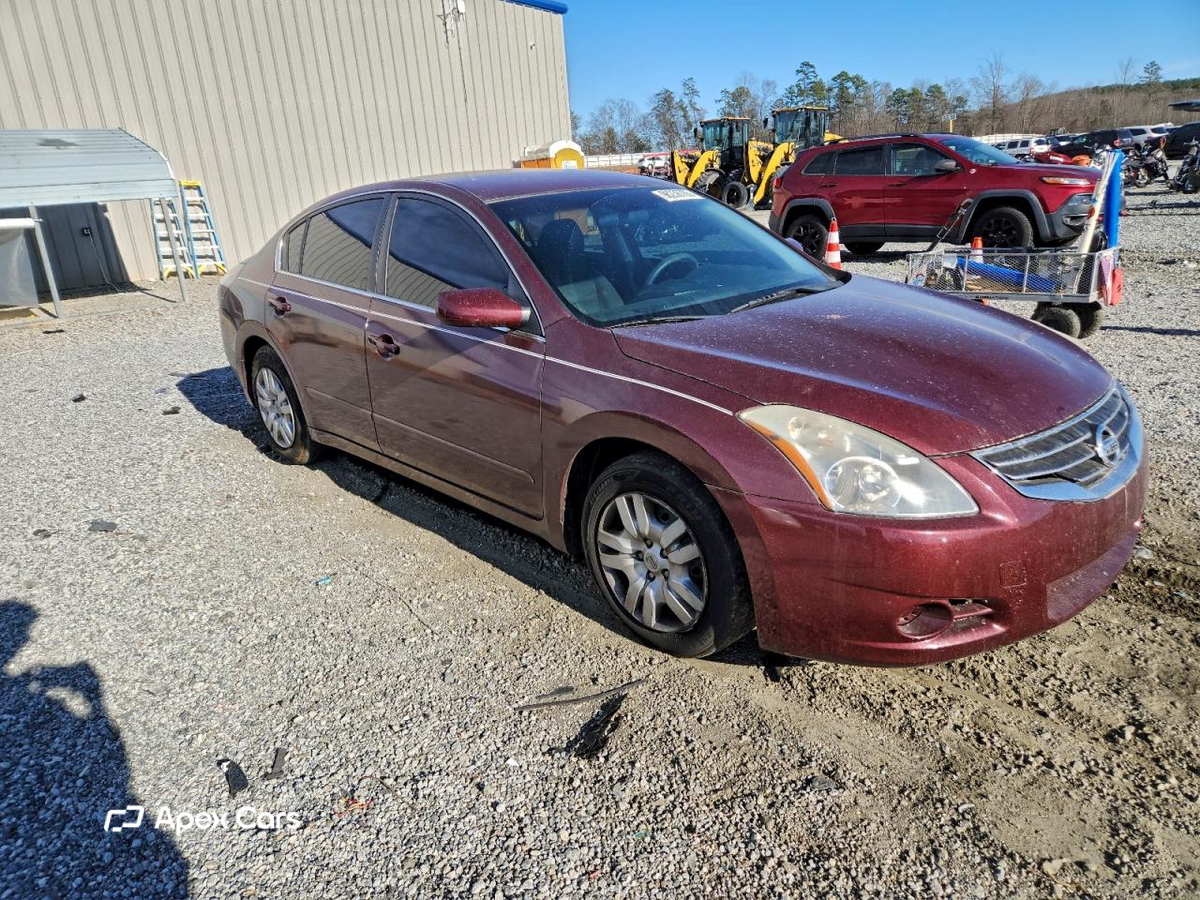 Nissan Altima 2012