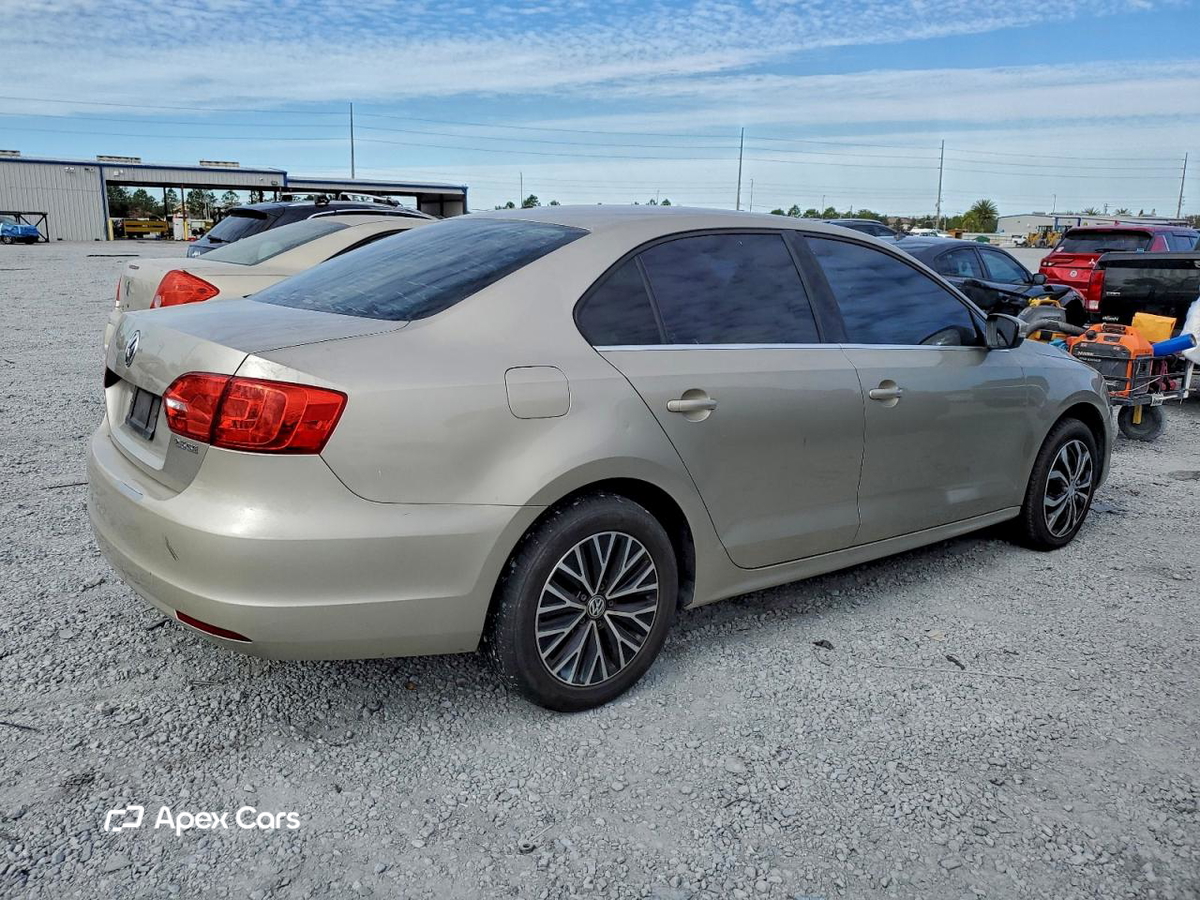 Volkswagen Jetta 2013