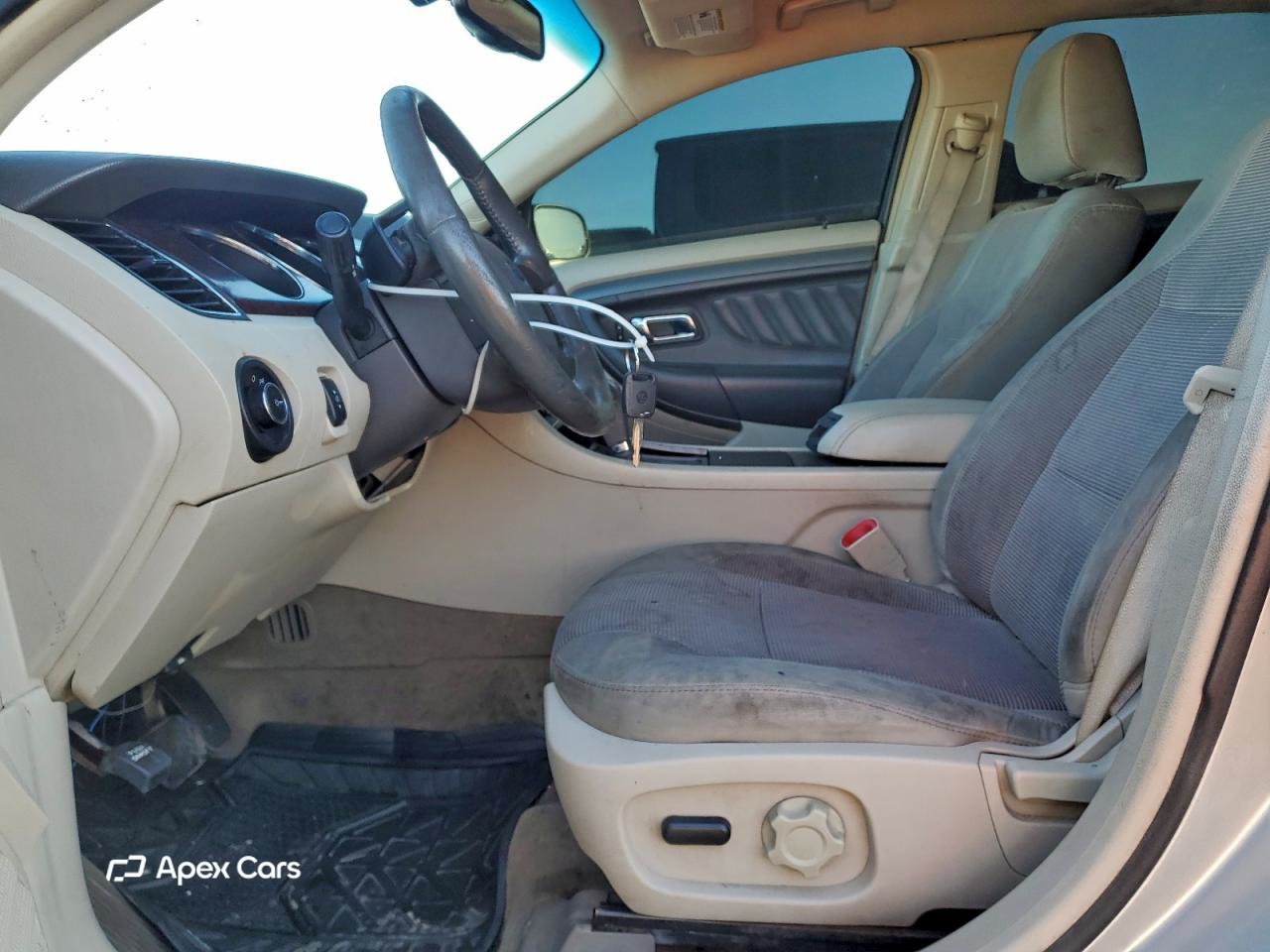Ford Taurus 2011