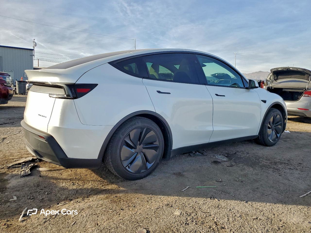 Tesla Model Y 2026