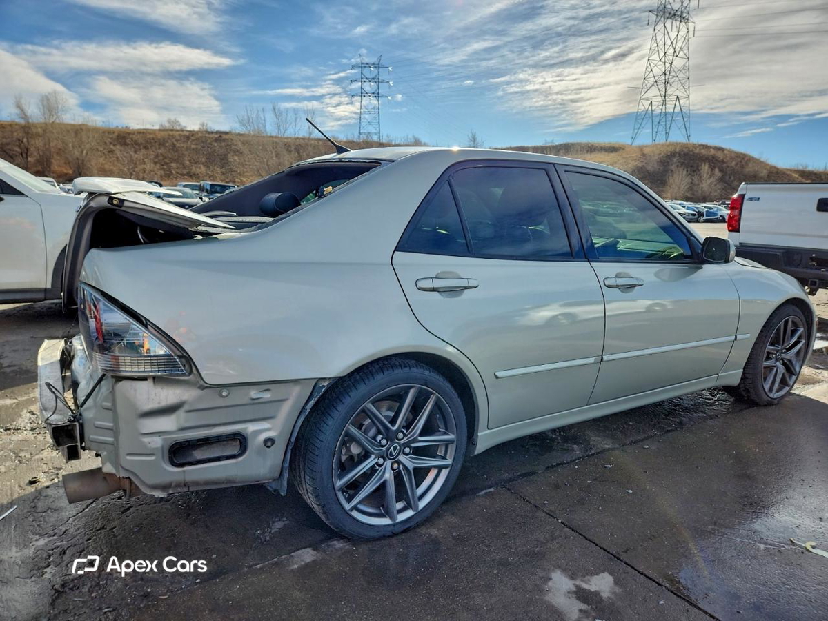 Lexus IS 2005