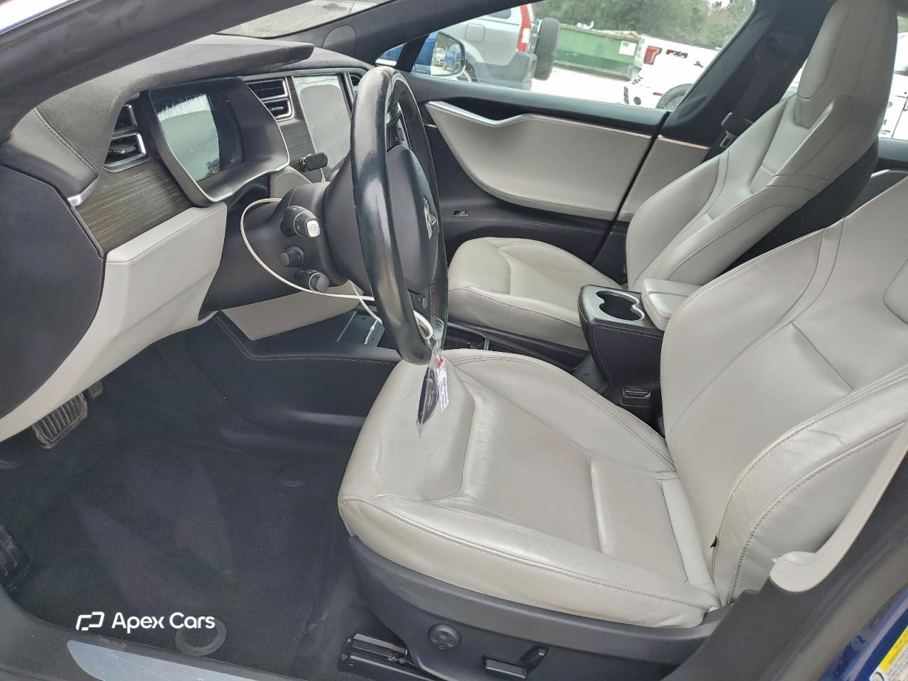 Tesla Model S 2016