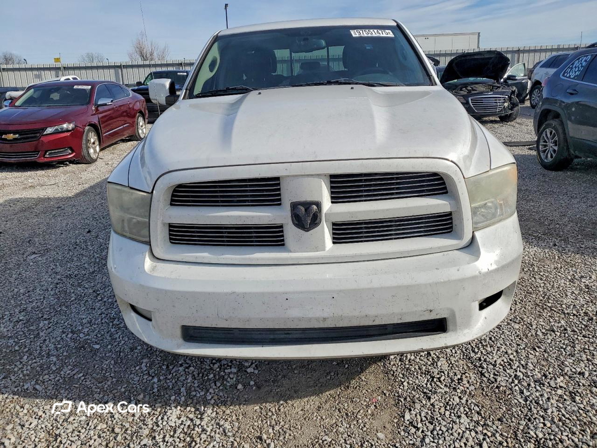Dodge RAM 2011