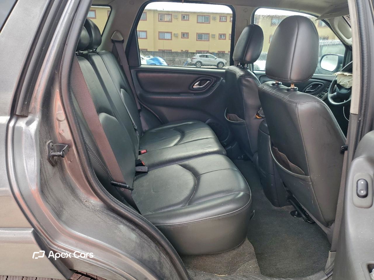 Mazda Tribute 2005