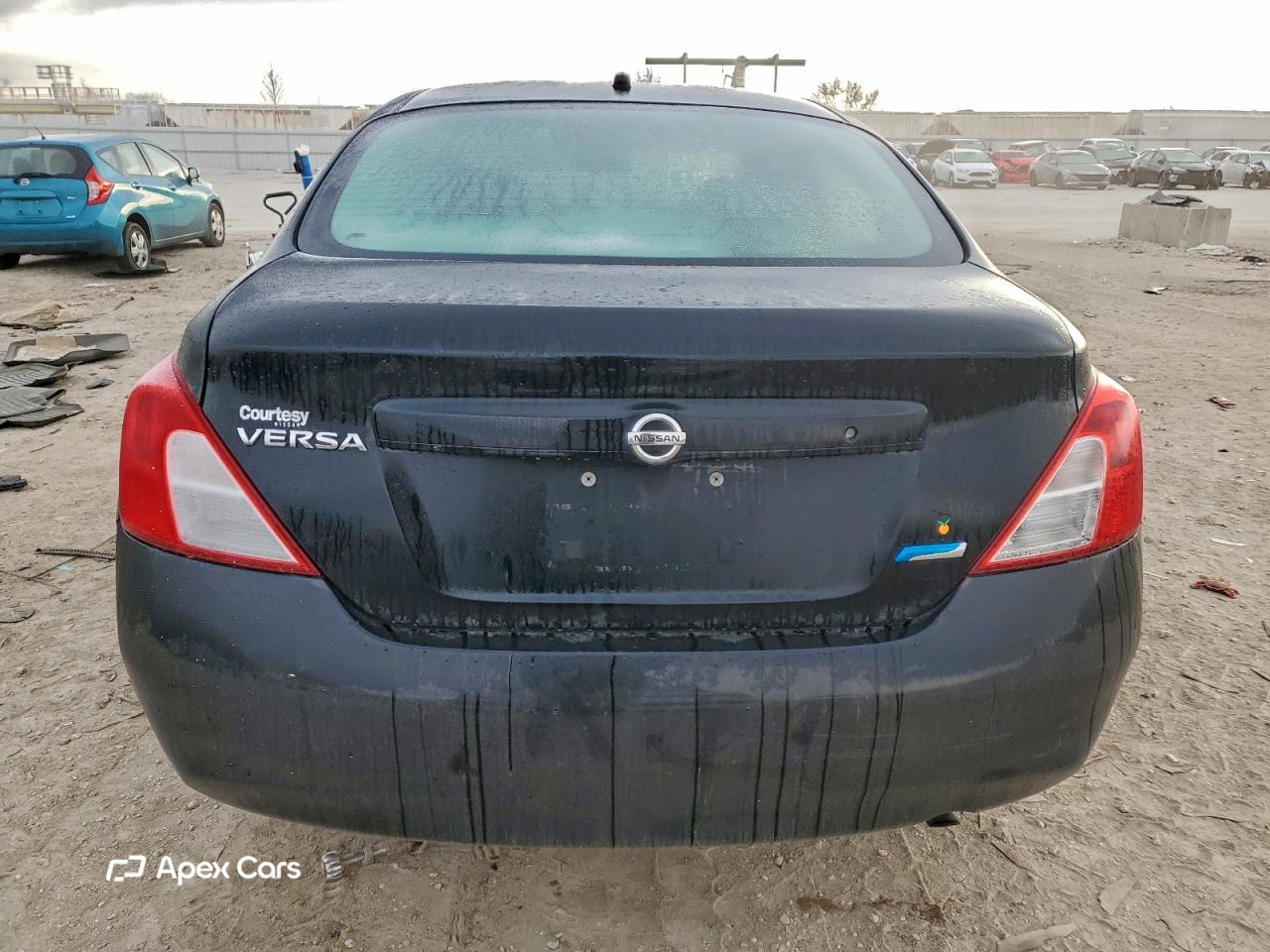 Nissan Versa 2012