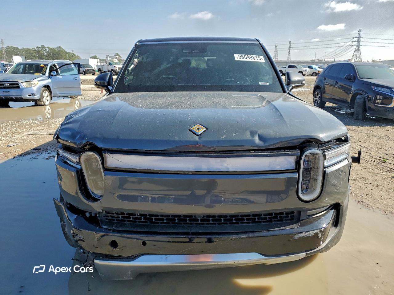 Rivian R1S 2025