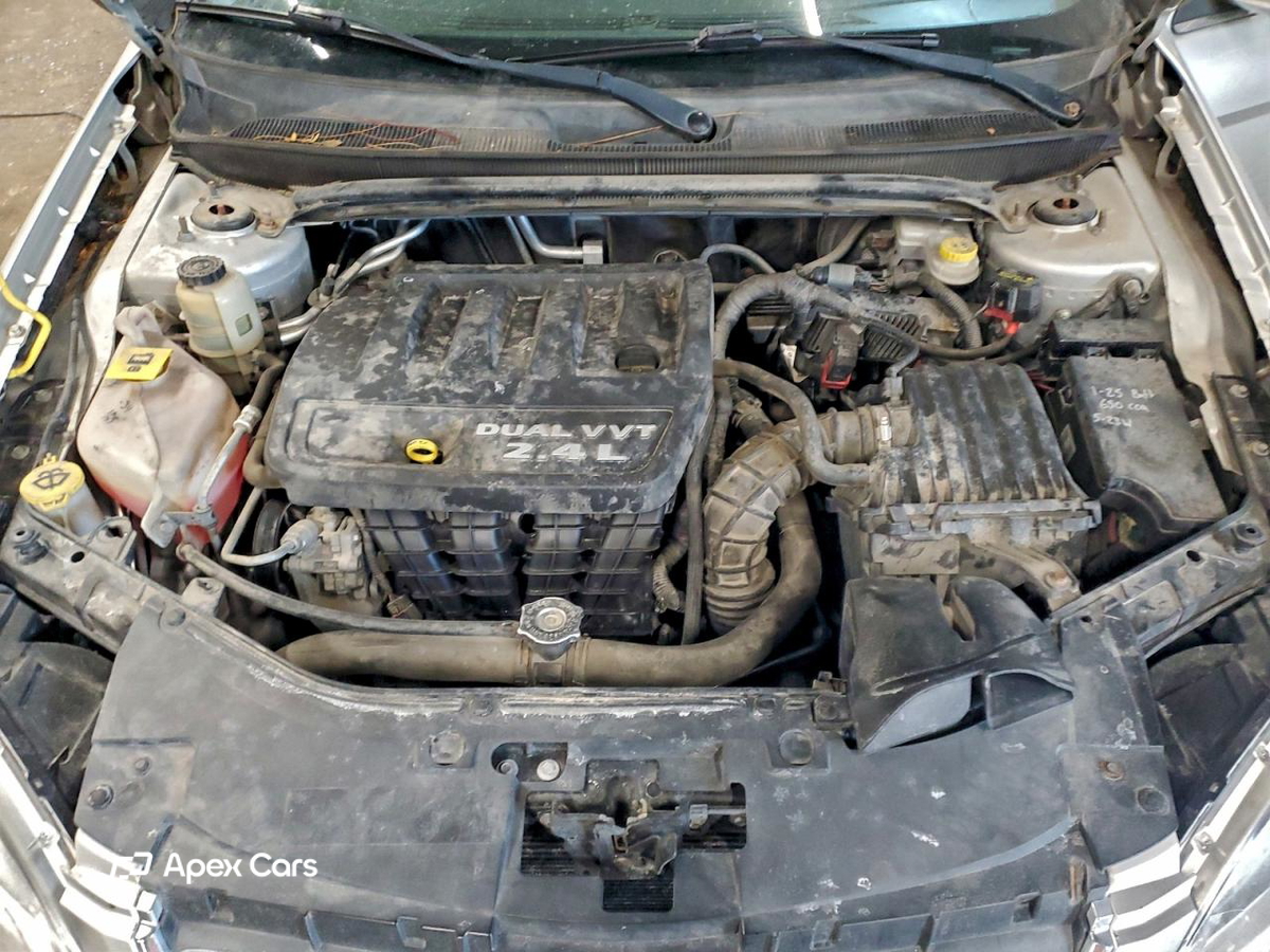 Chrysler 200 2011