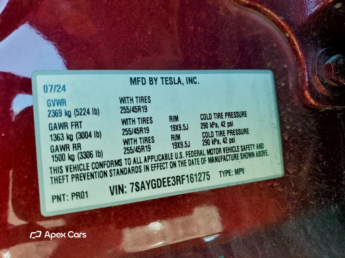 Tesla Model Y 2024