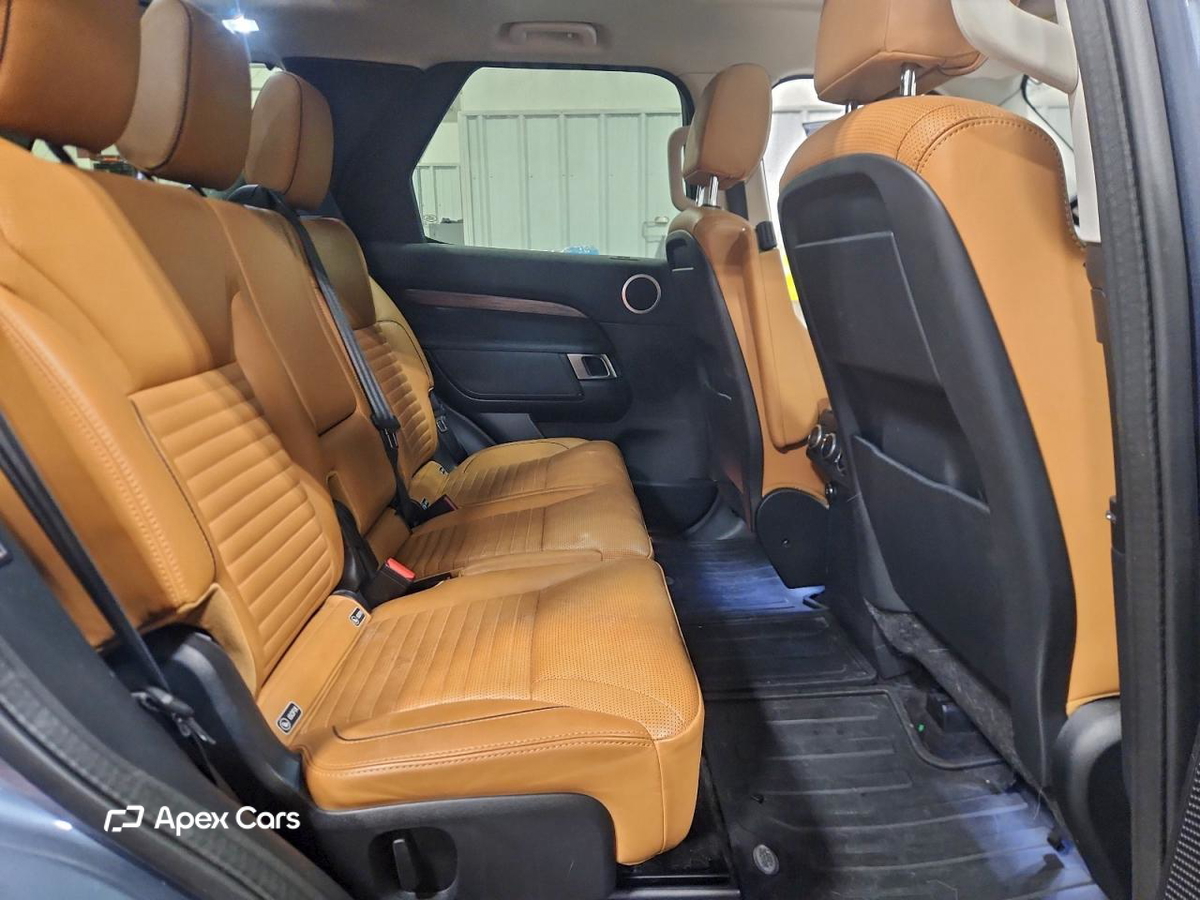 Land Rover Discovery 2020