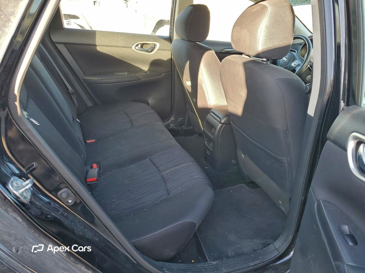 Nissan Sentra 2018