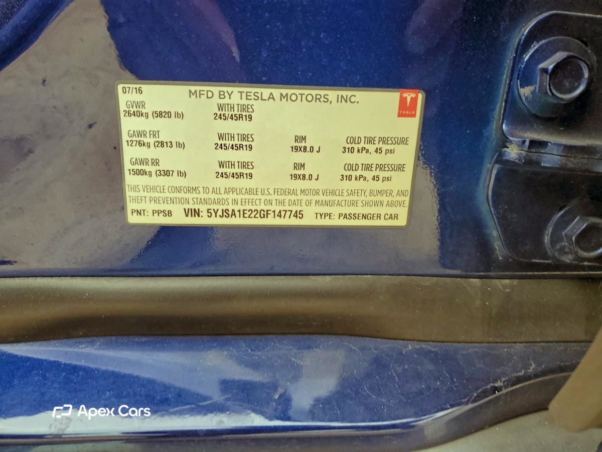Tesla Model S 2016