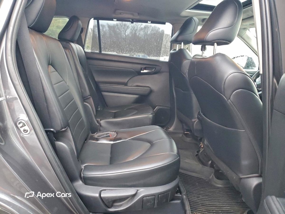 Toyota Highlander 2022