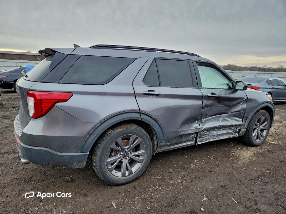 Ford Explorer 2022