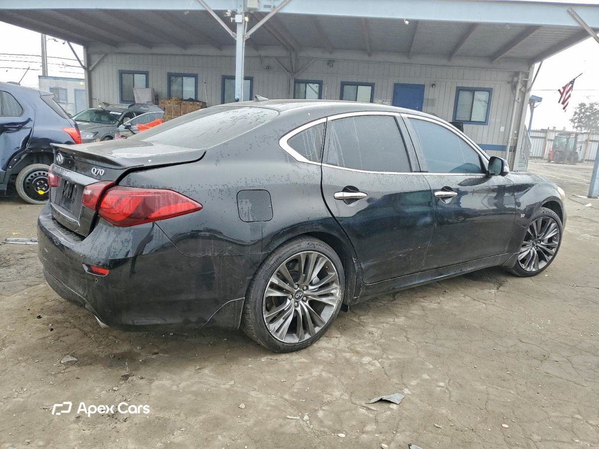 Infiniti Q70 2017