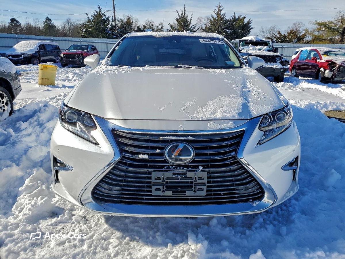 Lexus ES 2016