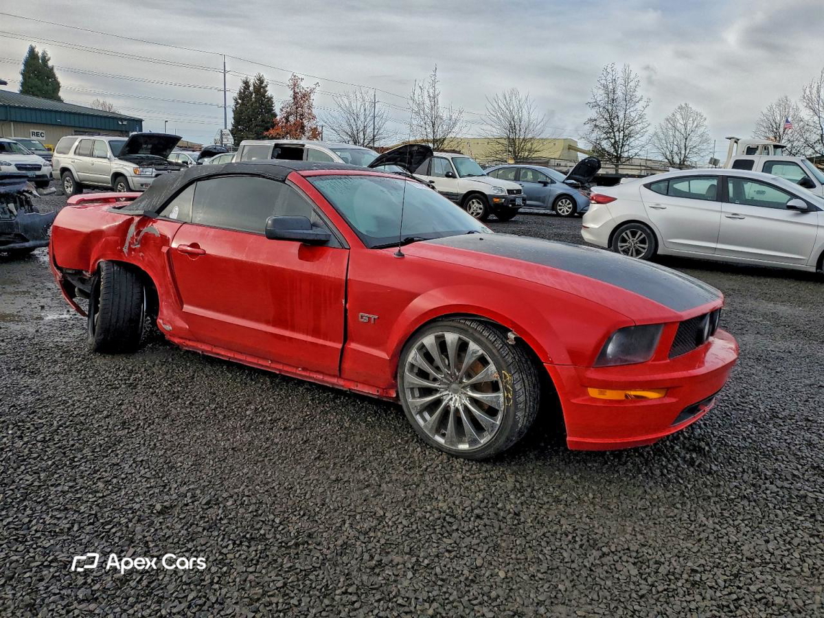 Ford Mustang 2005