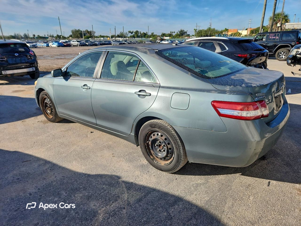 Toyota Camry 2011