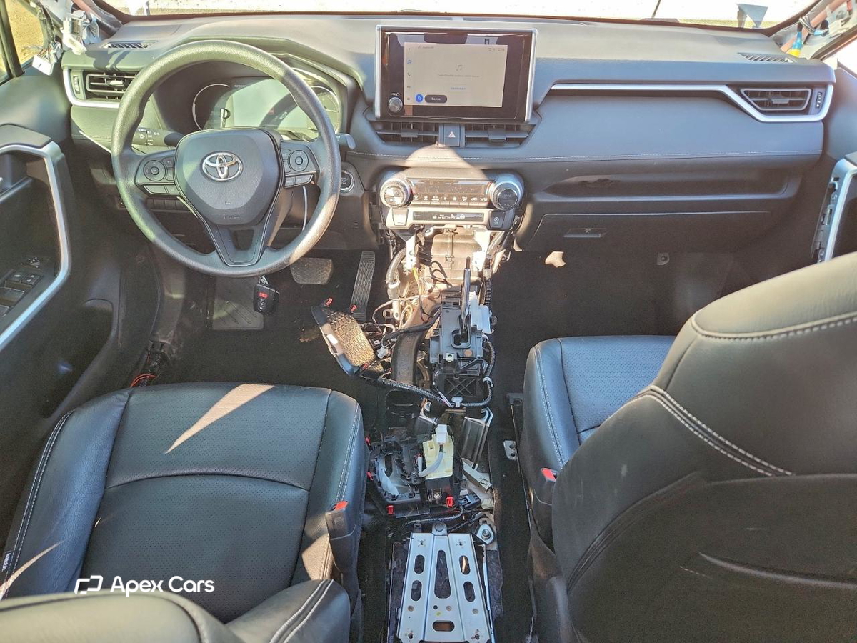 Toyota RAV 4 2024