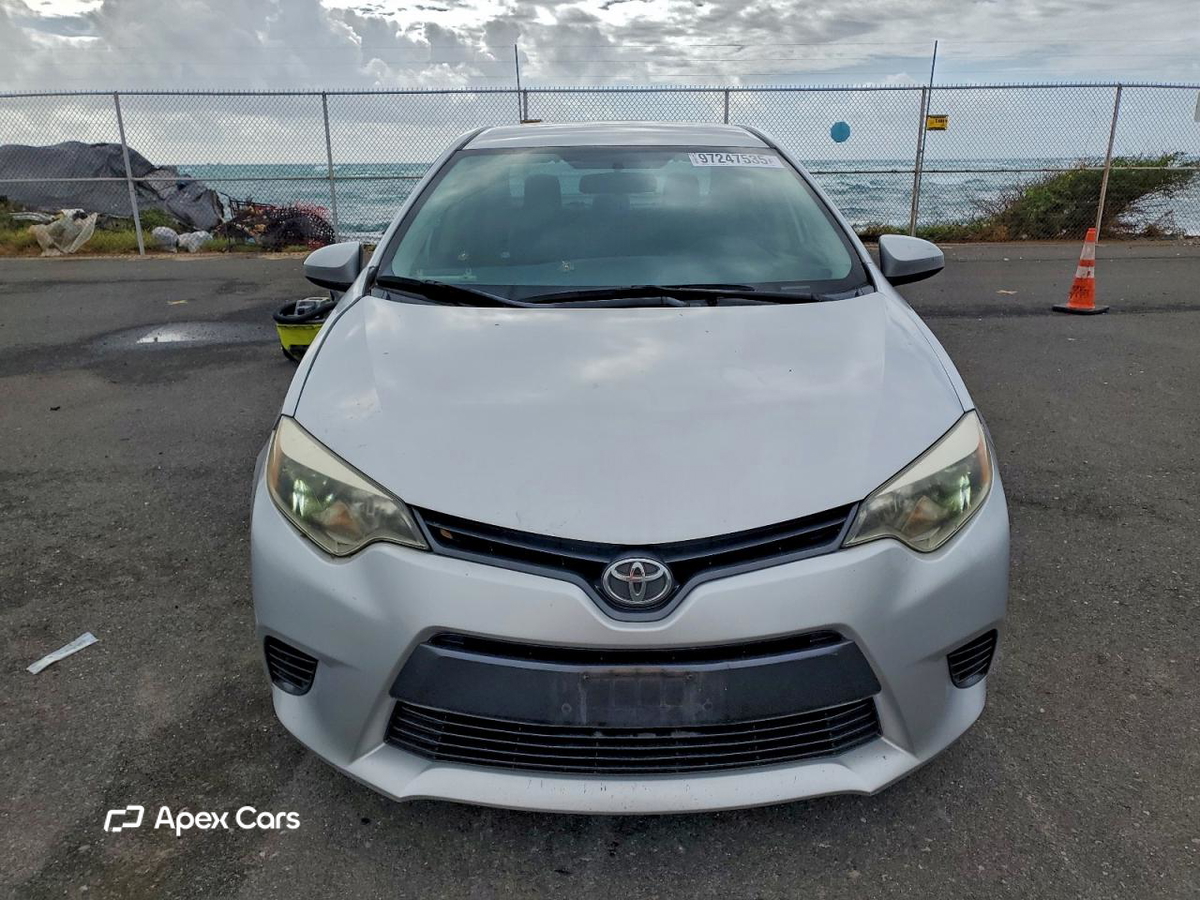Toyota Corolla 2015