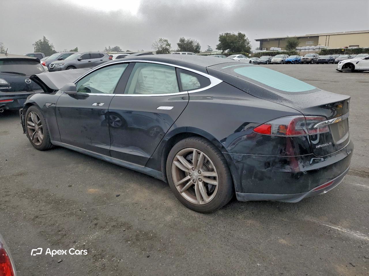 Tesla Model S 2015