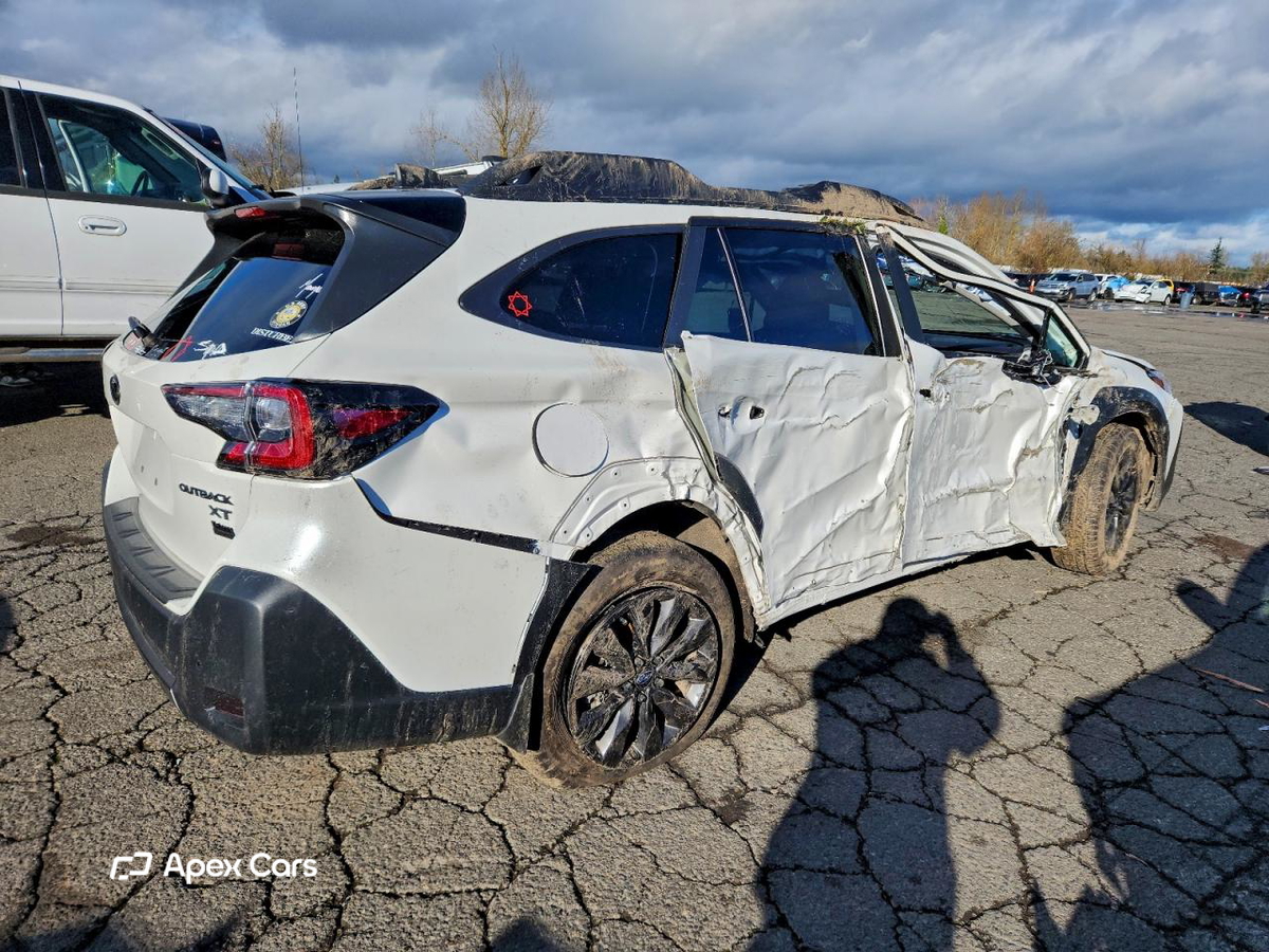 Subaru Outback 2025