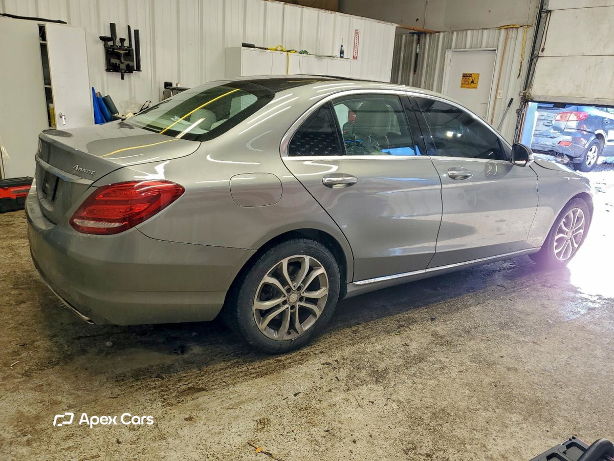 Mercedes-Benz  2015