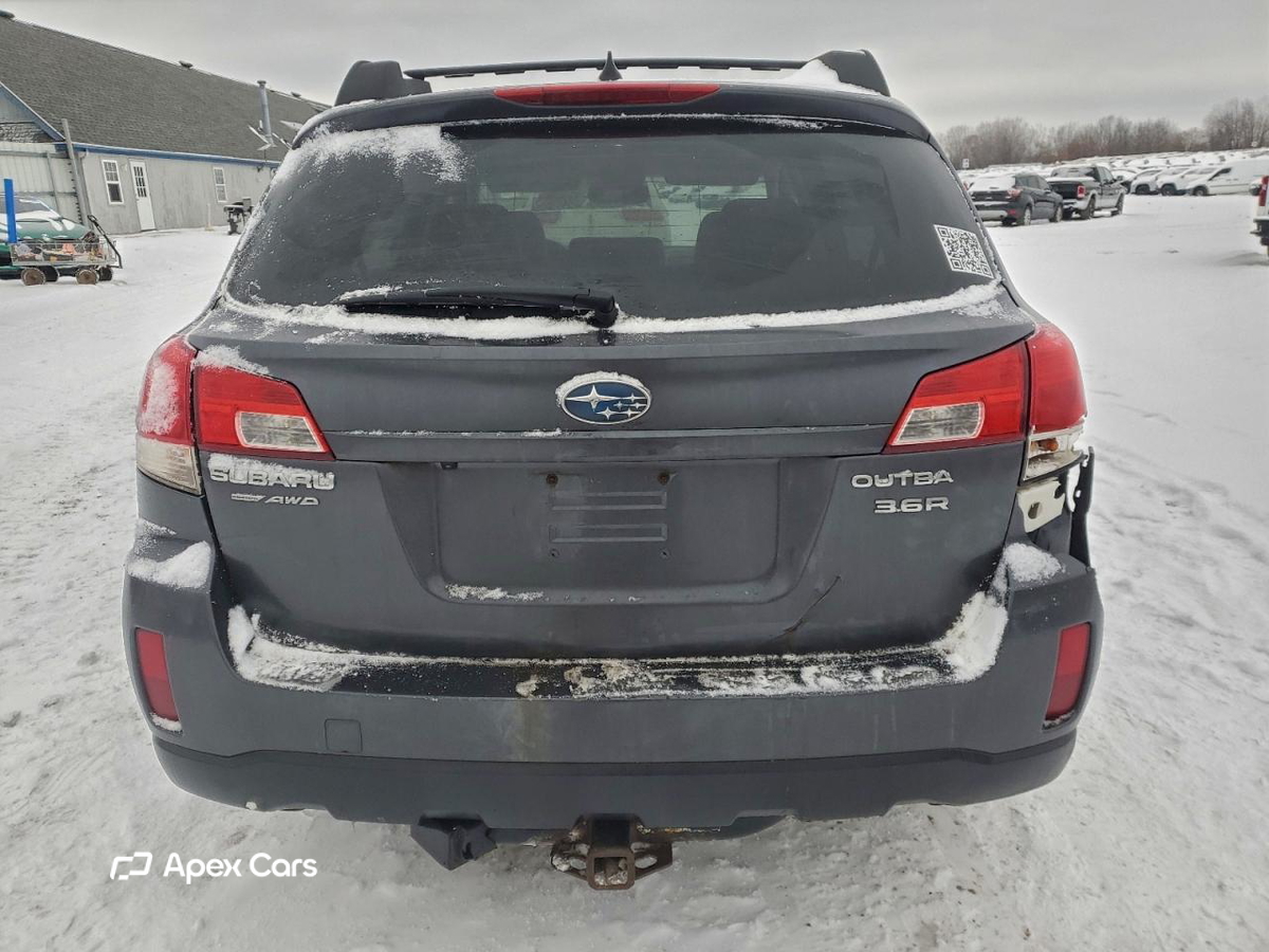 Subaru Outback 2011
