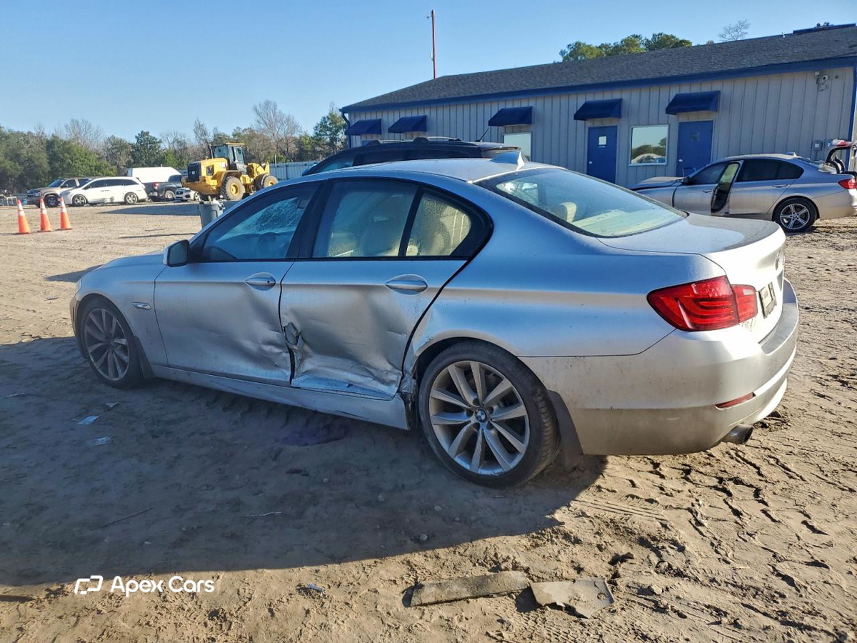 BMW Series 5 2011