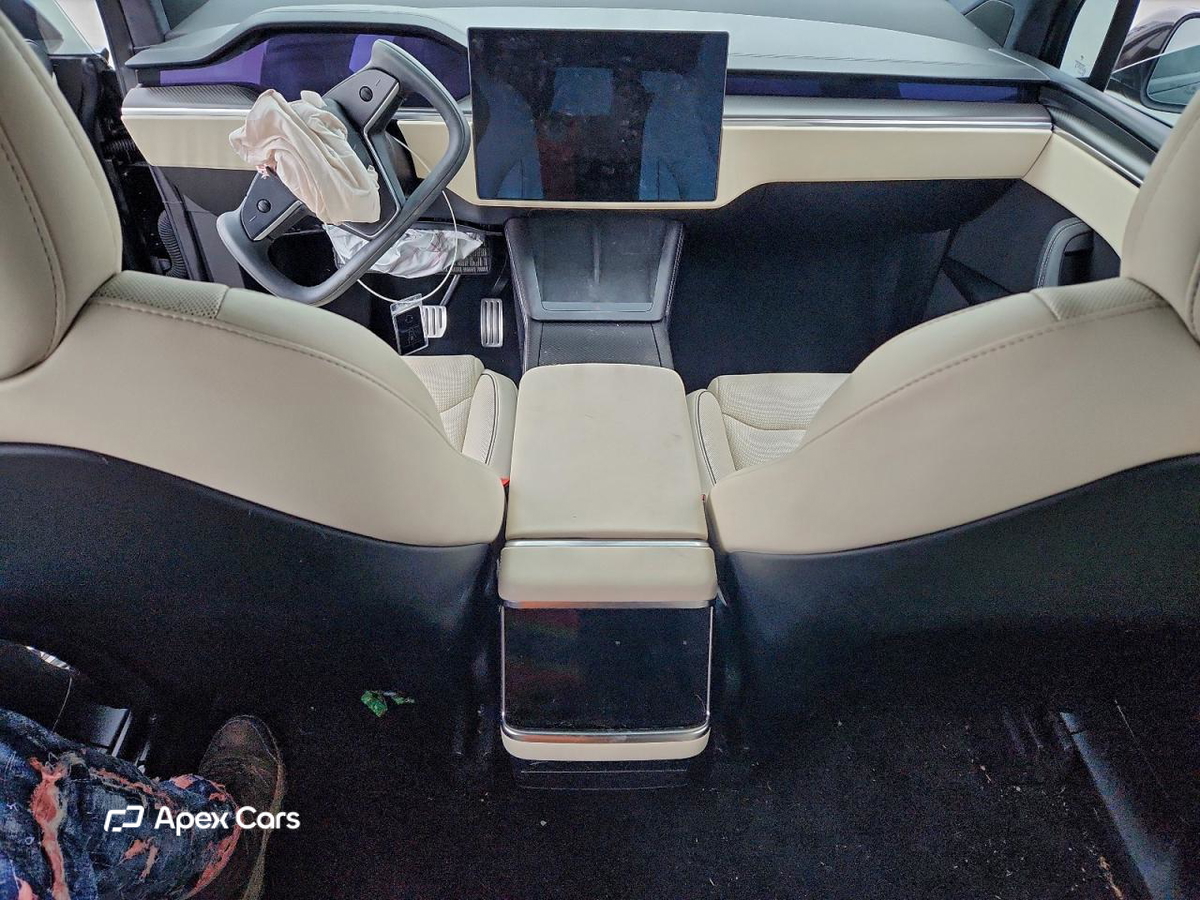 Tesla Model X 2023