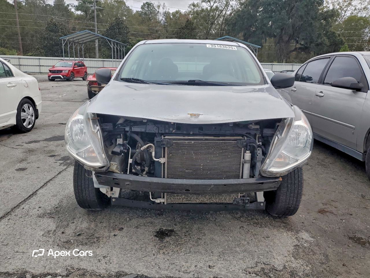 Nissan Versa 2019